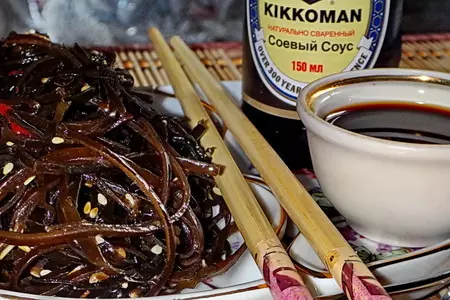 Салат из морской капусты с кунжутом по-корейски: шаг 8