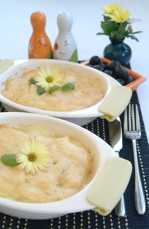 Мясо запеченное под картофелем а-ля дофине: шаг 7