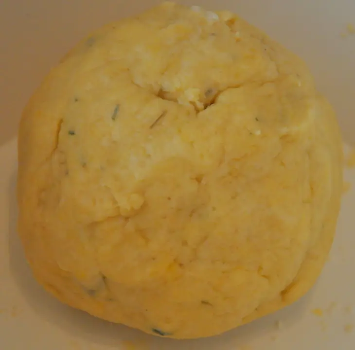 Сырный пирог с тимьяном и розмарином: шаг 2