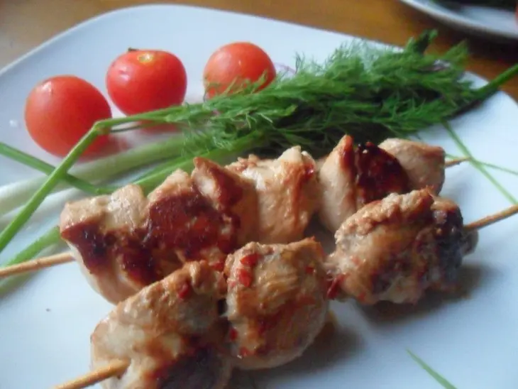 Куриные шашлычки на шпажках: шаг 7