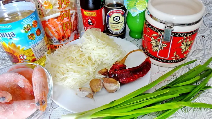 Острая хрустящая лапша: шаг 1