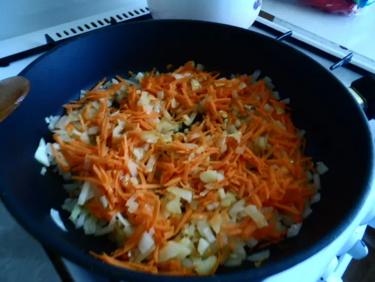 Капуста с рисом и фаршем: шаг 3