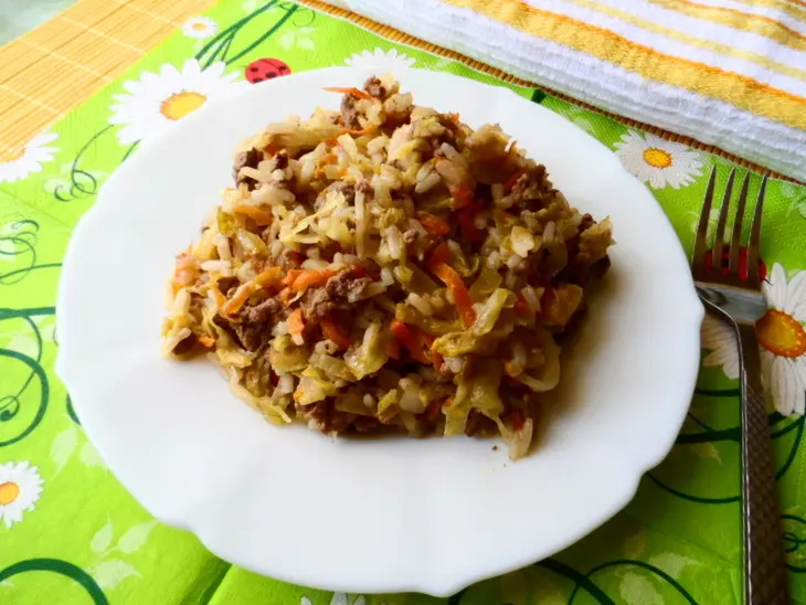 Капуста с рисом и фаршем: шаг 6