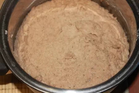 Ржаной хлеб на закваске с сухофруктами и орешками: шаг 1