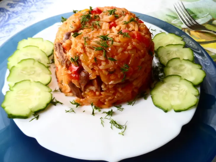 Рис с куриными сердечками и овощами.: шаг 8