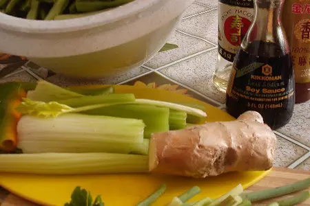 Салат из стручковой фасоли «зеленый дракон».: шаг 1