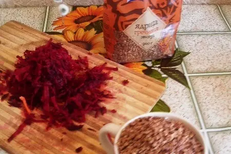Гречневая каша с черносливом и свеклой.: шаг 2