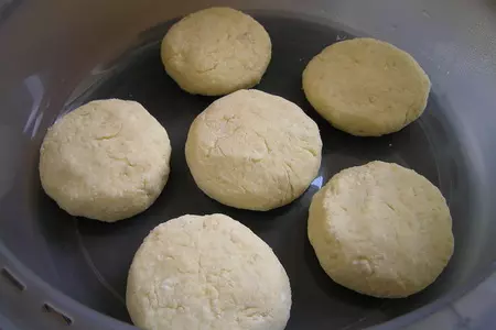 Сырники на пару с кускусом и клубничным соусом. (обретение легкости: тест-драйв): шаг 6