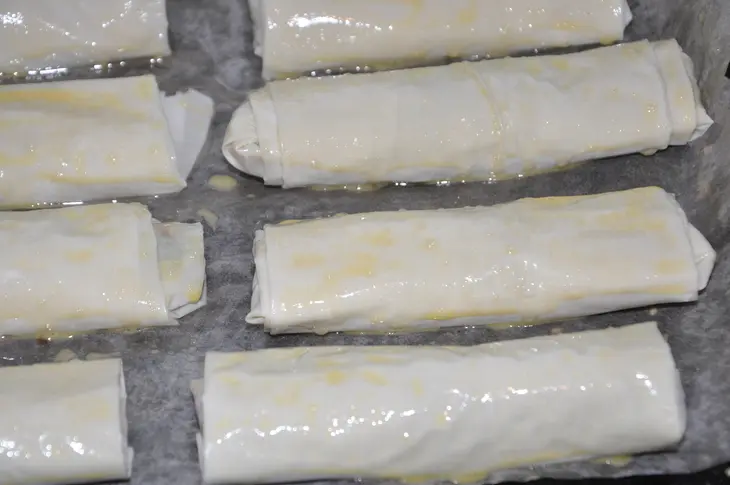 Трубочки фило с мясной начинкой: шаг 5