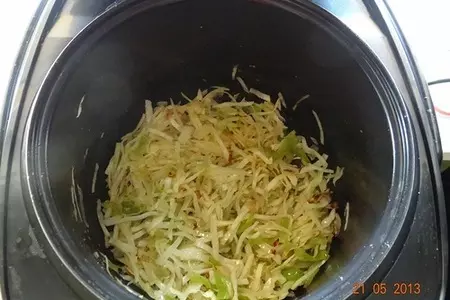 Пышки капустные с кунжутом: шаг 2