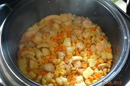 Горох с мясным ассорти в мультиварке: шаг 3