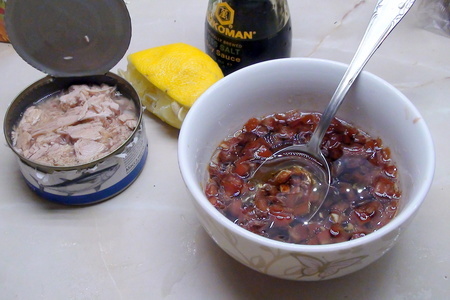 Салат из брокколи с тунцом и помидорно-лимонной заправкой.: шаг 3