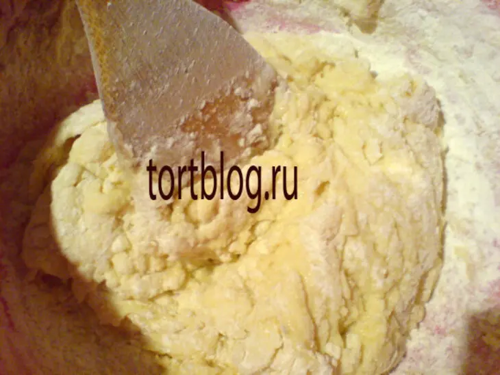 Вкусные творожные пышки: шаг 4