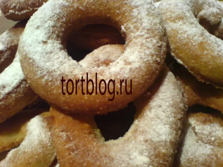 Вкусные творожные пышки: шаг 10