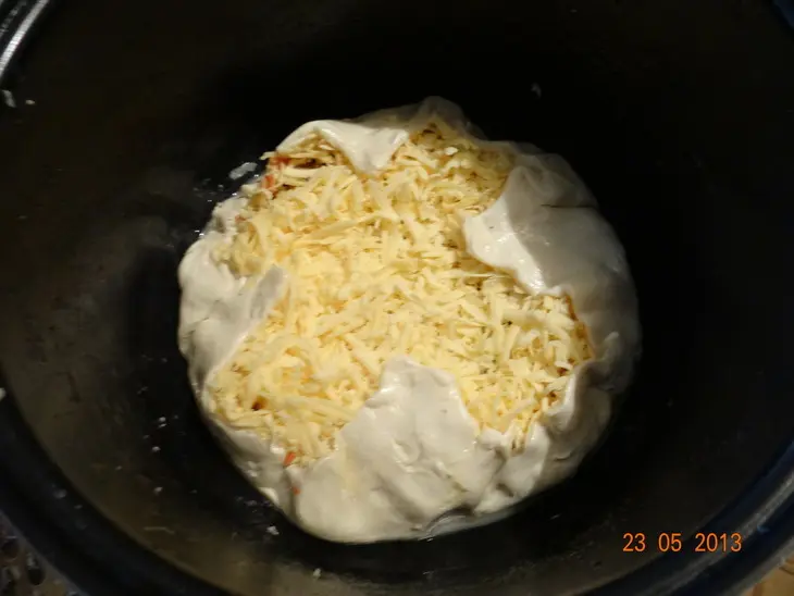 Слоёнка с овощной начинкой в мультиварке: шаг 4