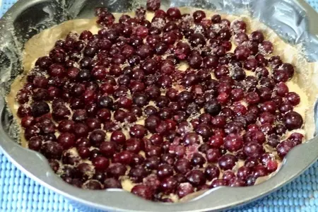 Перевернутый клюквенный пирог: шаг 3