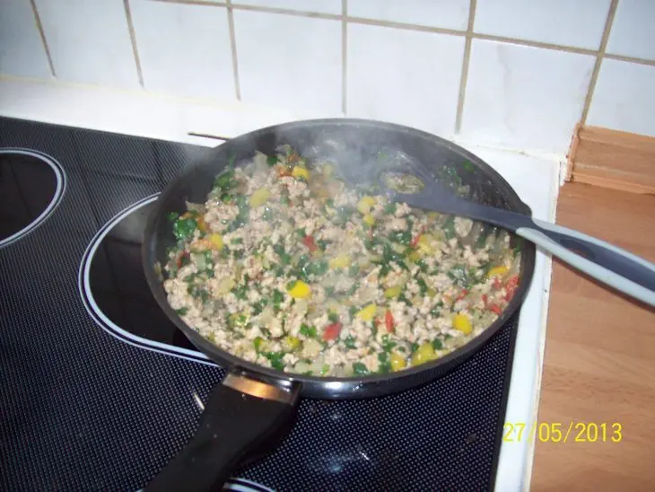 Пироги с фаршем и овощами "базлама": шаг 8