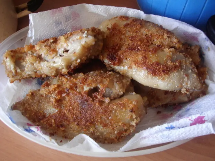 Ножки свиные в сухарях с тушеной капустой и картофельным салатом.  для моих подруг из германии.: шаг 9