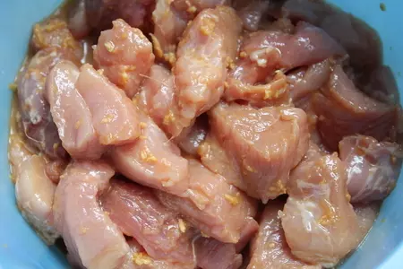 Свинина с овощами в кисло-сладком соусе: шаг 1