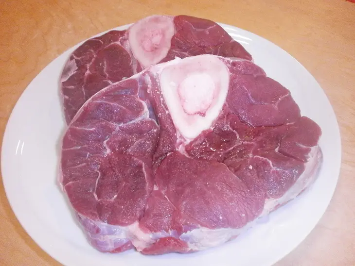 Говяжья голень по - милански ( ossobuco аlla milanese): шаг 1