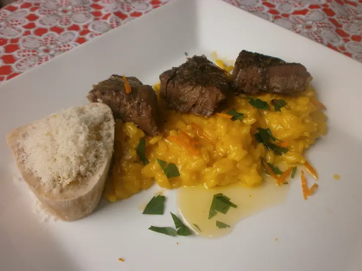 Говяжья голень по - милански ( ossobuco аlla milanese): шаг 9