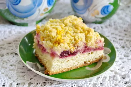 Дрожжевой пирог с клубникой: шаг 10