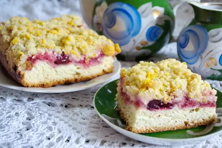 Дрожжевой пирог с клубникой: шаг 11