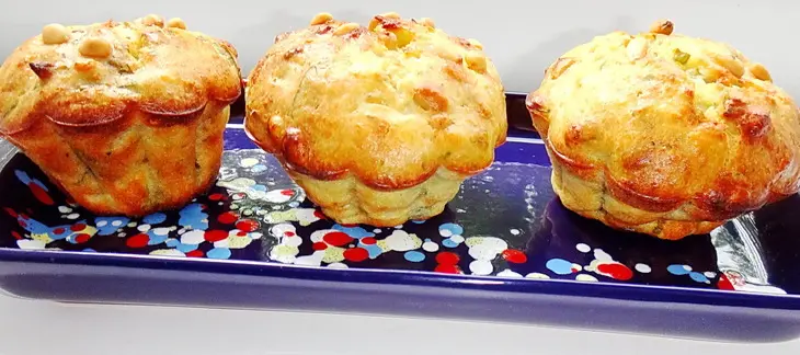 Маффины с щавелем и кедровыми орешками: шаг 5