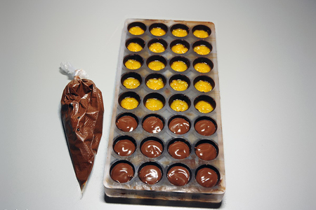 Шоколадные конфеты "заводной апельсин".: шаг 12