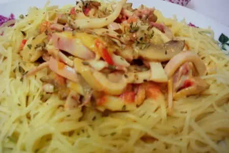 Паста с кальмарами в сливочном соусе.: шаг 6