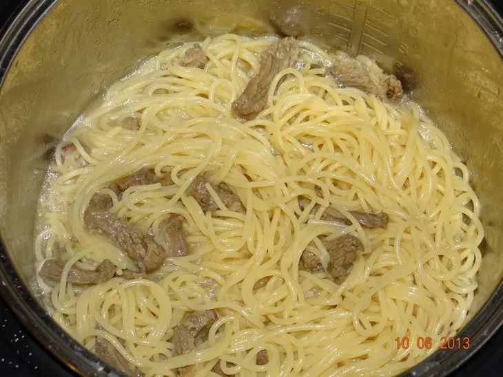 Спагетти говяжьи с овощной приправой (вкусный ужин — быстро в мульте !!!): шаг 5