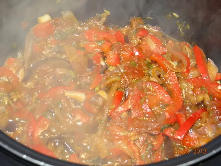 Спагетти говяжьи с овощной приправой (вкусный ужин — быстро в мульте !!!): шаг 6