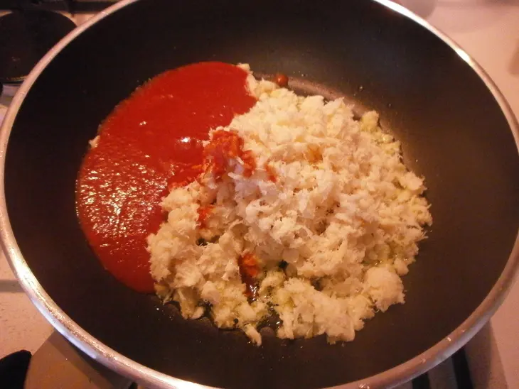 Горячая закуска с крабами в кокосовом молоке: шаг 4