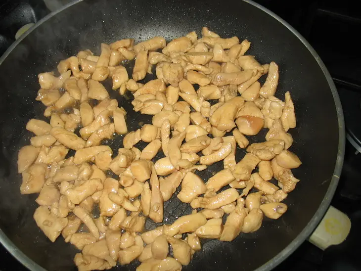 Киш с куриной грудкой, стручковой фасолью и сыром.: шаг 4