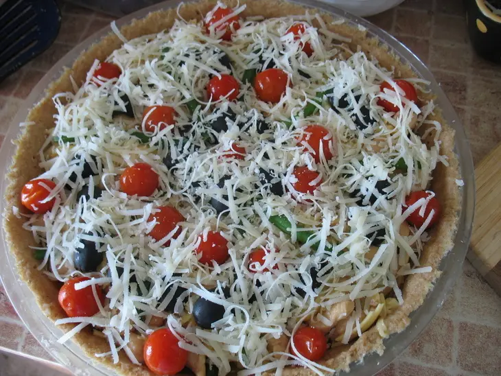 Киш с куриной грудкой, стручковой фасолью и сыром.: шаг 8