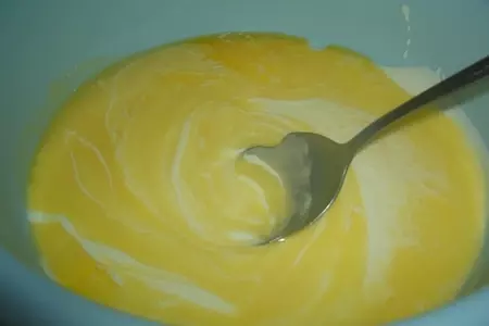Открытый пирог с куриным филе,сыром и укропом: шаг 4
