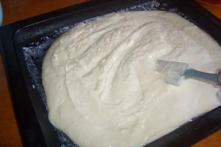Открытый пирог с куриным филе,сыром и укропом: шаг 7