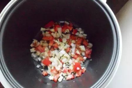 Кабачок фаршированный в мультиварке: шаг 4