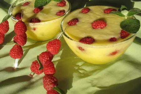 Суп из дыни и малины с мятой: шаг 4