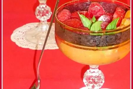 Нектариновый шербет с малиной и клубникой: шаг 5