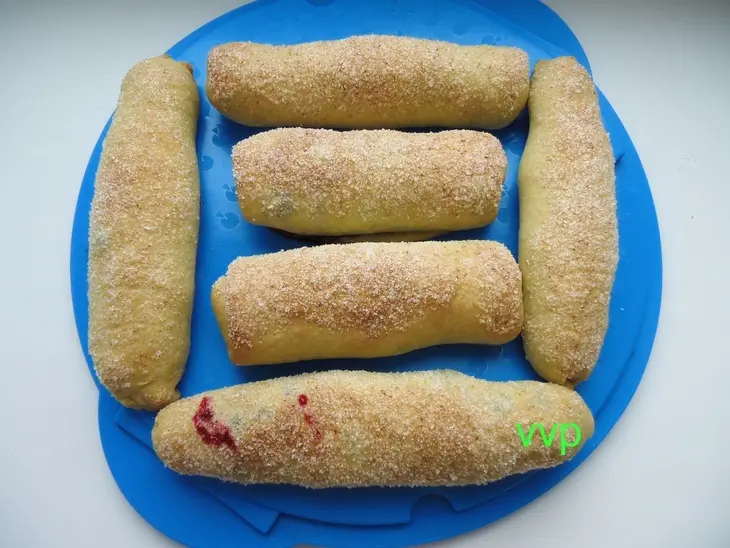 Рулетики со смородиной: шаг 6