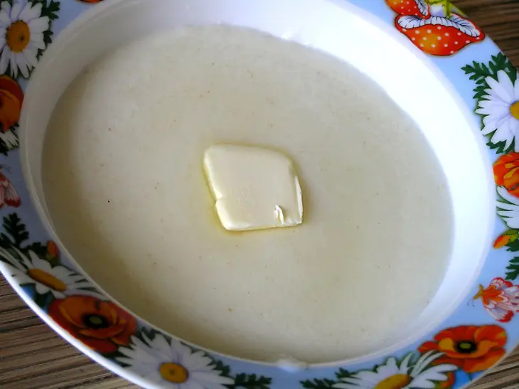 Манная кашка (без комочков) с клубникой: шаг 5