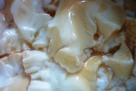 Холодный десерт  с шоколадно-ягодным соусом: шаг 3