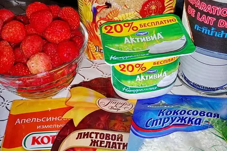 Клубнично-кокосовый десерт: шаг 1