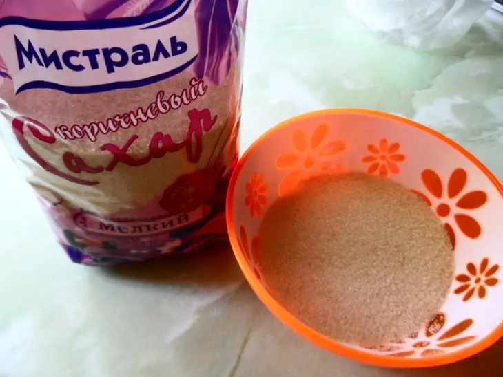 Тарталетки из безе,с нежным кремом и лесной малиной.: шаг 2