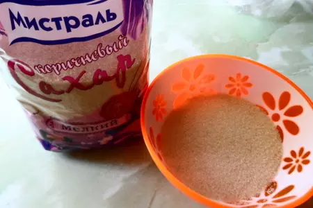 Тарталетки из безе,с нежным кремом и лесной малиной.: шаг 2