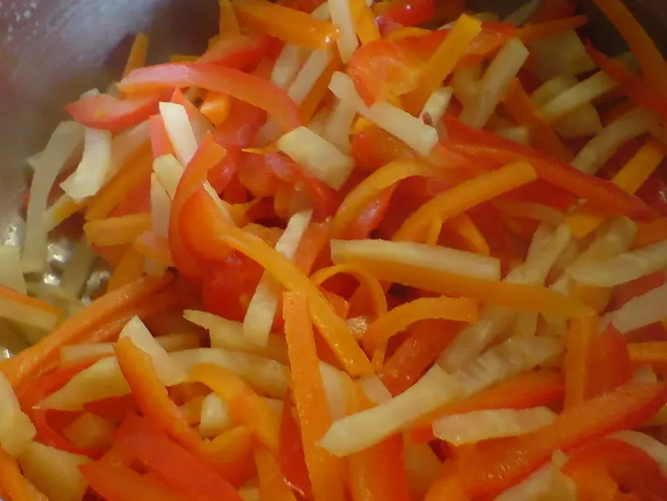 "капризный" салат //insalata capricciosa: шаг 5