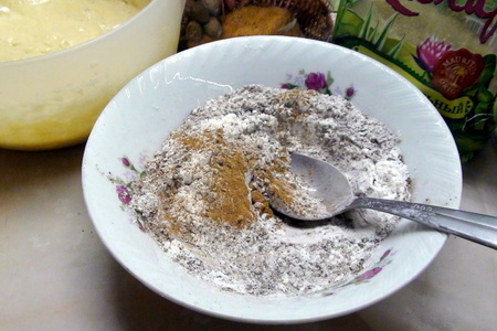 Шоколадные кексы с абрикосами и карамельной меренгой.: шаг 2
