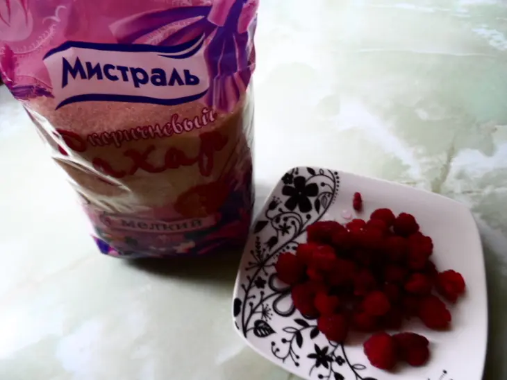 Фруктово-ягодный тартар.: шаг 1