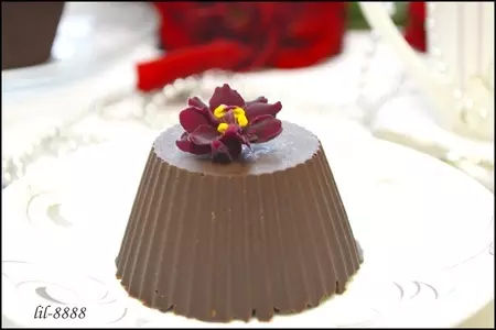 Шоколадные корзинки с мороженым и клубничным джемом.: шаг 4